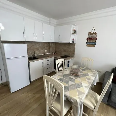 Soleil Summer Apartment Golem (Tirana)